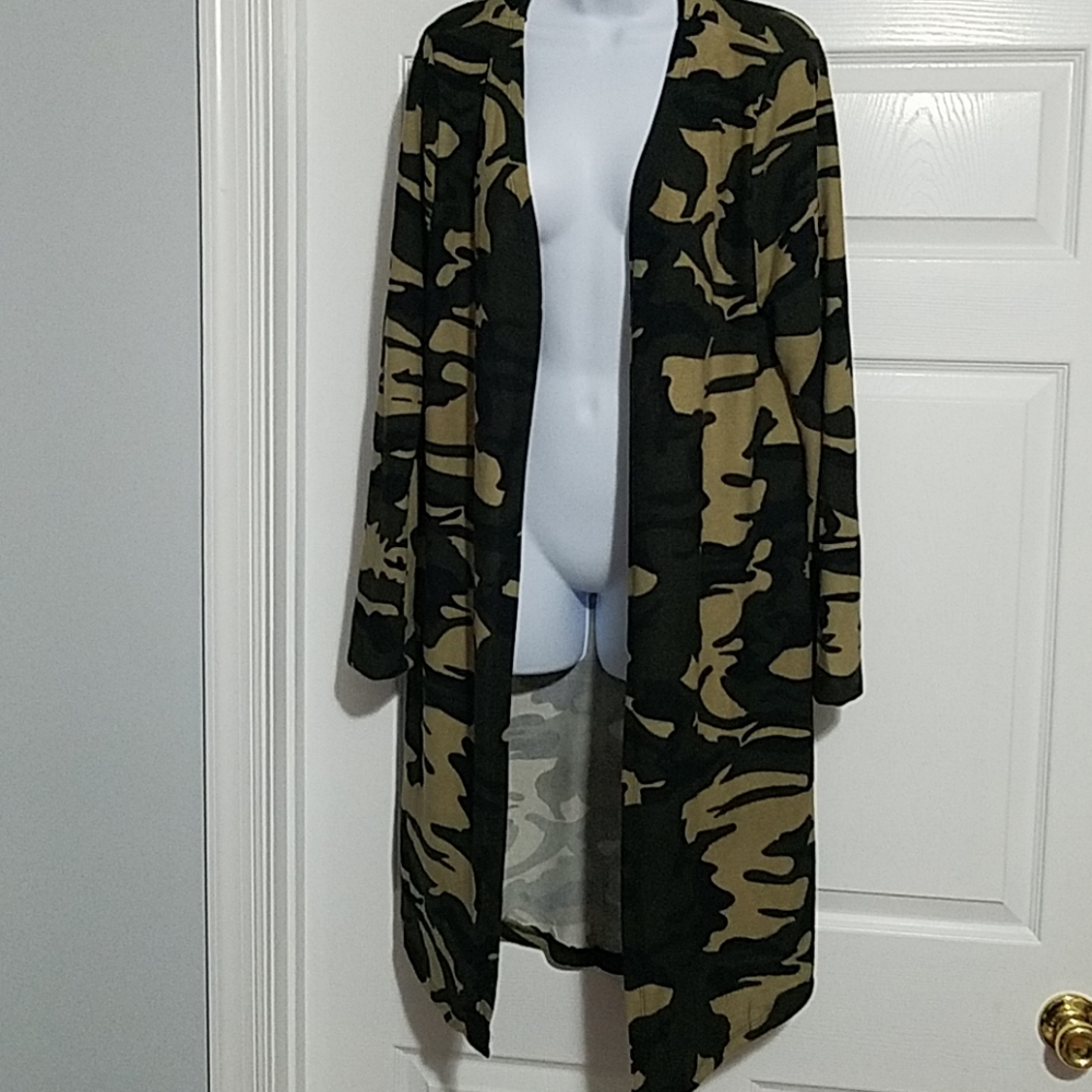 🌟HP🌟 Camo Print Long Cardigan - Picture 3 of 3
